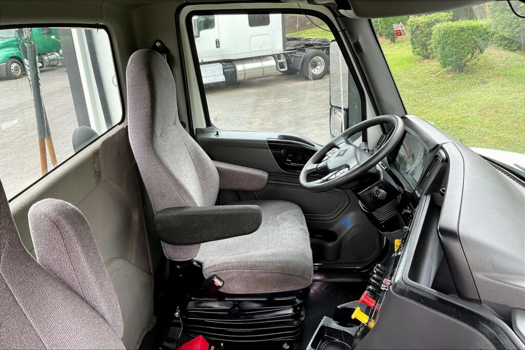 2020 CUM LT625 6×4 Day Cab