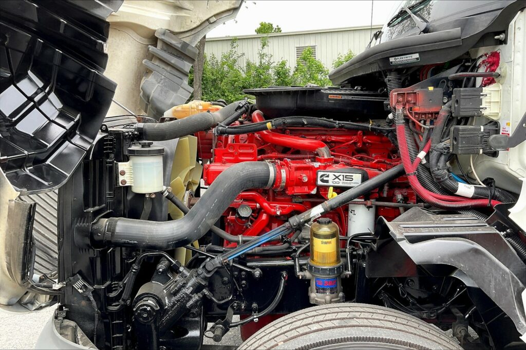 2020 CUM LT625 6×4 Day Cab