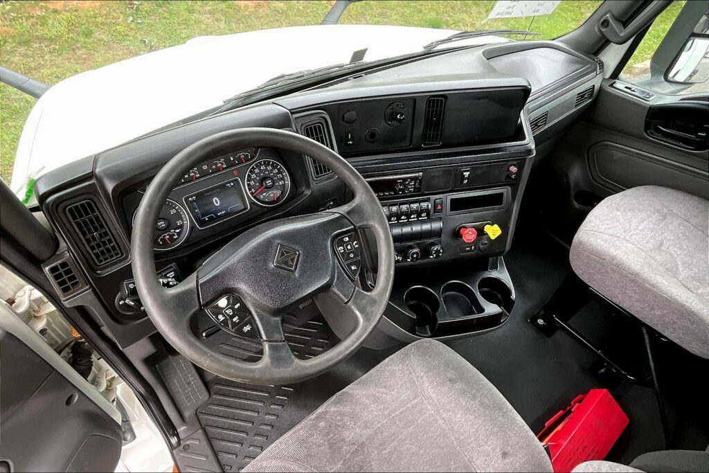 2020 CUM LT625 6×4 Day Cab