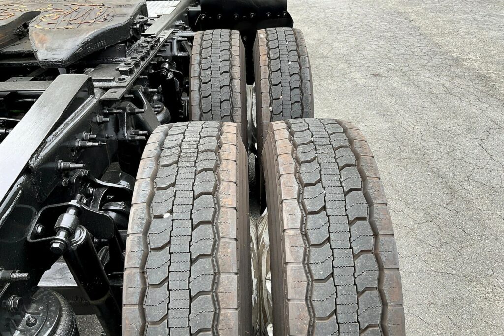 2020 CUM LT625 6×4 Day Cab