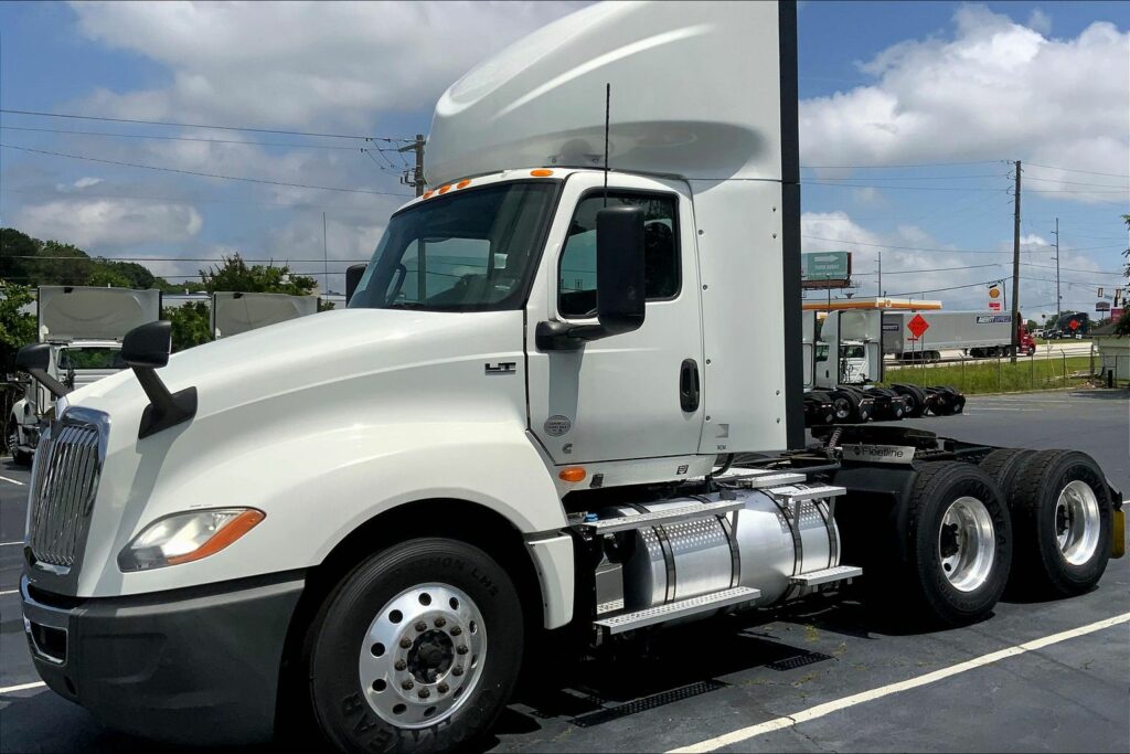 2020 CUM LT625 6×4 Day Cab