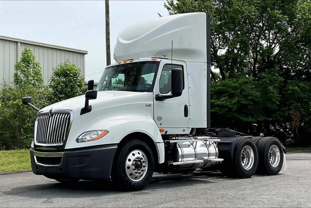 2020 CUM LT625 6×4 Day Cab