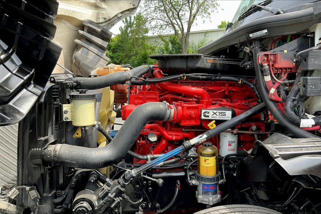 2020 CUM LT625 6×4 Day Cab