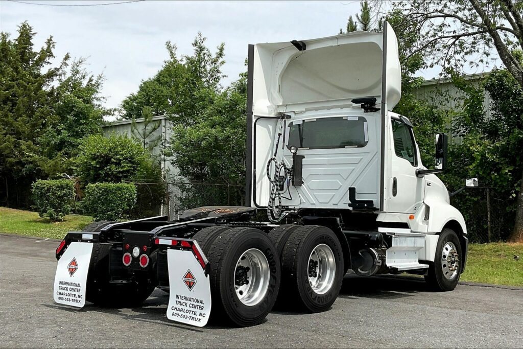 2020 CUM LT625 6×4 Day Cab