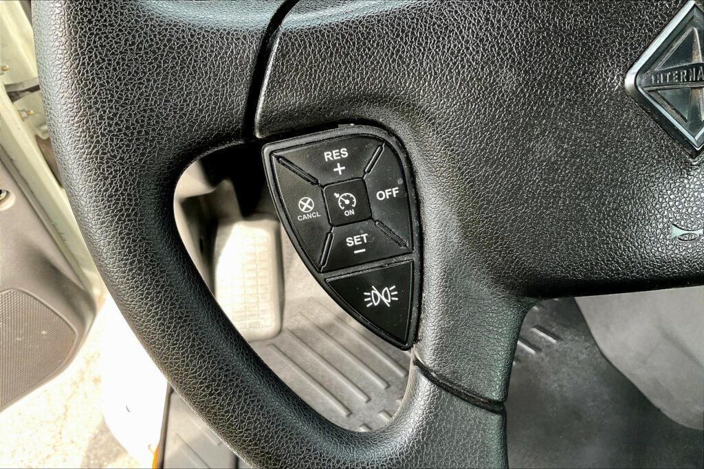 2020 CUM LT625 6×4 Day Cab