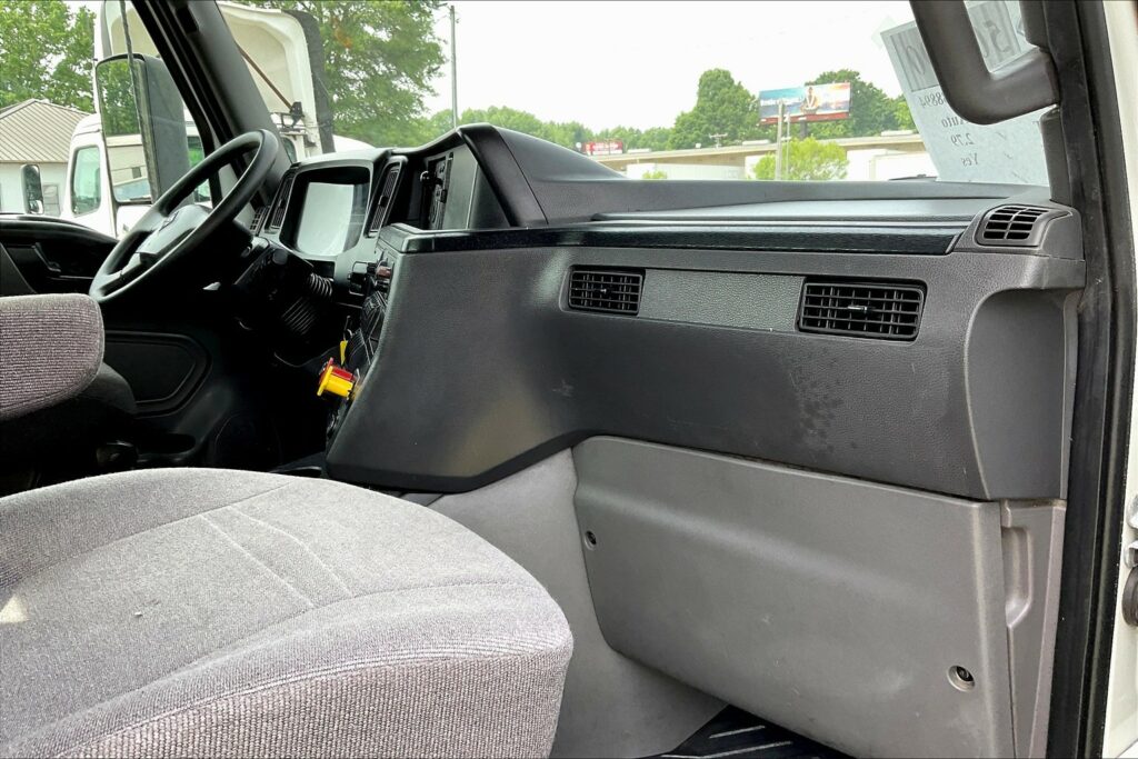 2020 CUM LT625 6×4 Day Cab