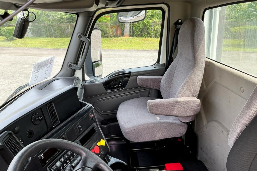 2020 CUM LT625 6×4 Day Cab