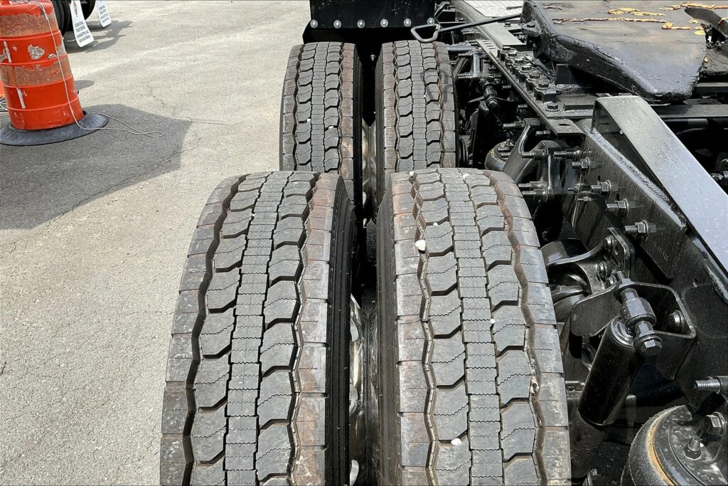 2020 CUM LT625 6×4 Day Cab