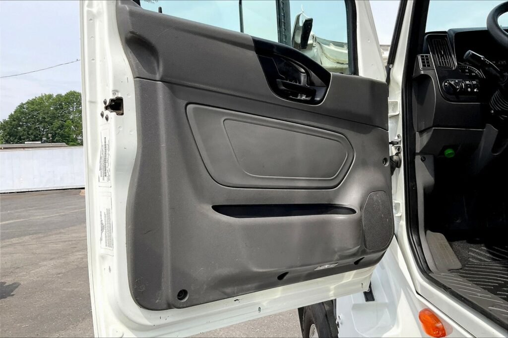 2020 CUM LT625 6×4 Day Cab