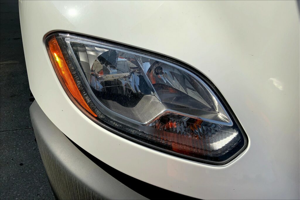 2022 CUM LT625 6×4 Sleeper