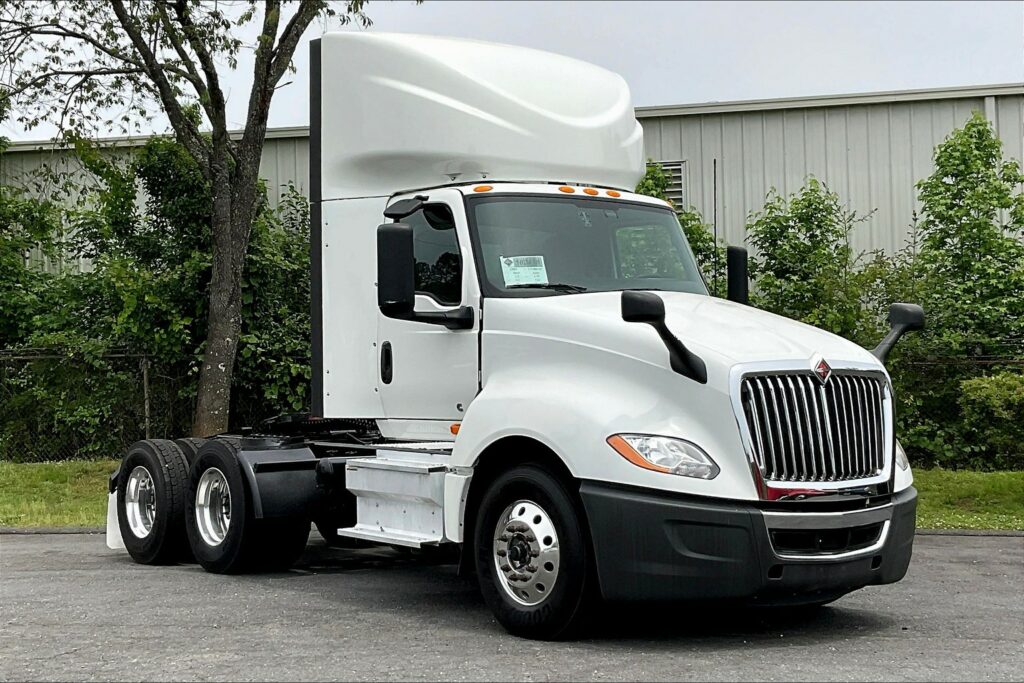 2020 CUM LT625 6×4 Day Cab