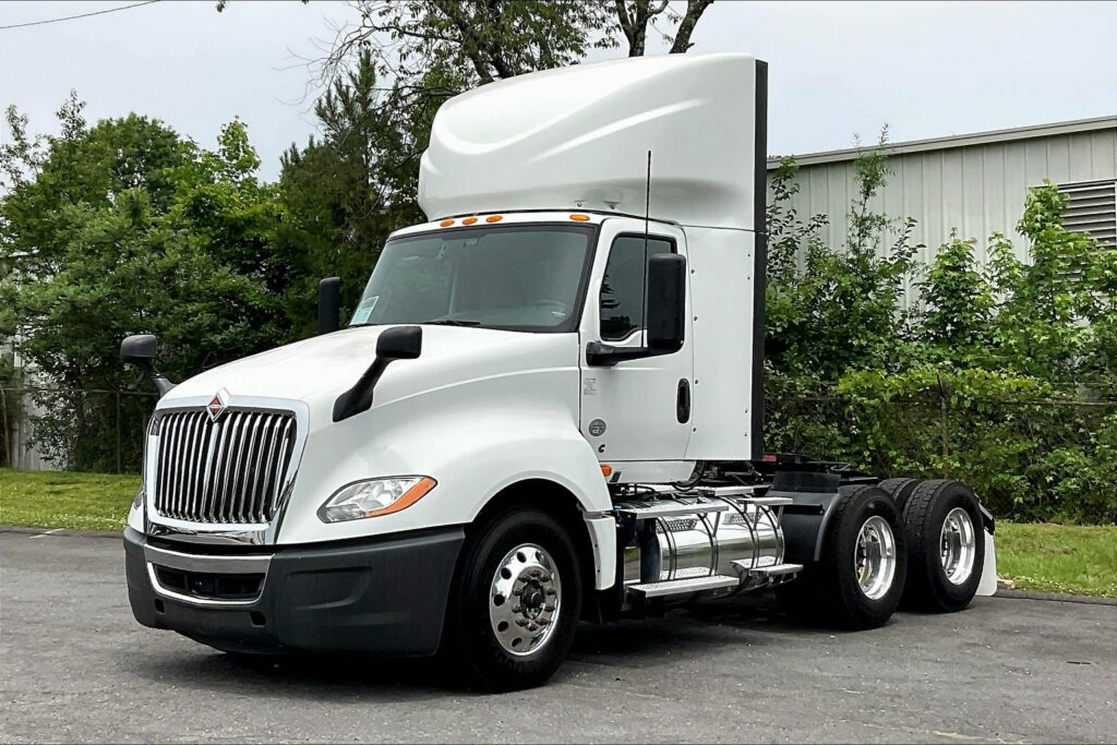 2020 CUM LT625 6×4 Day Cab