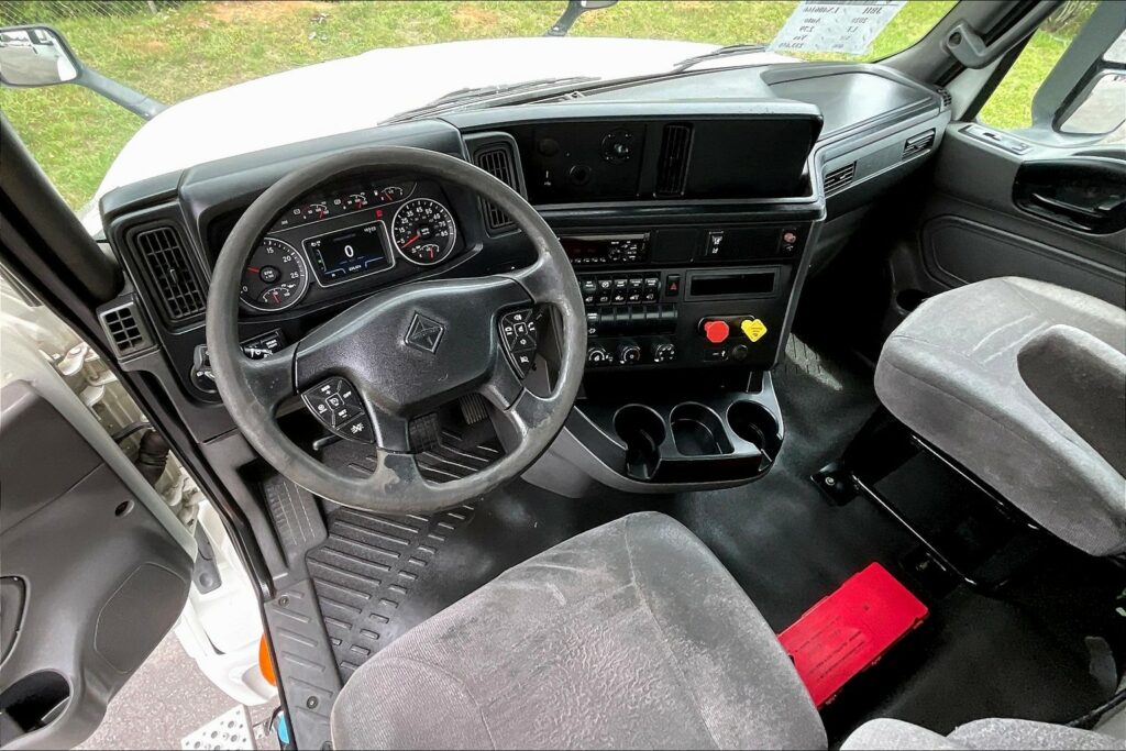 2020 CUM LT625 6×4 Day Cab