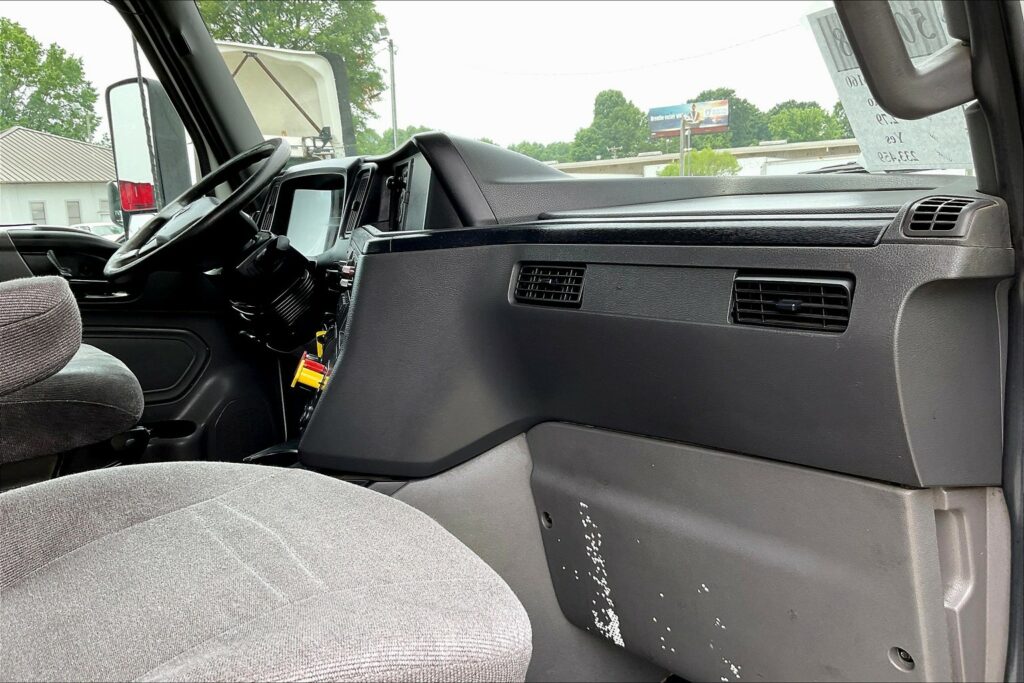 2020 CUM LT625 6×4 Day Cab