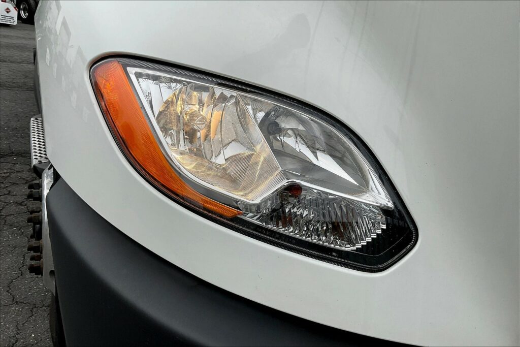 2021 CUM LT625 6×4 Sleeper