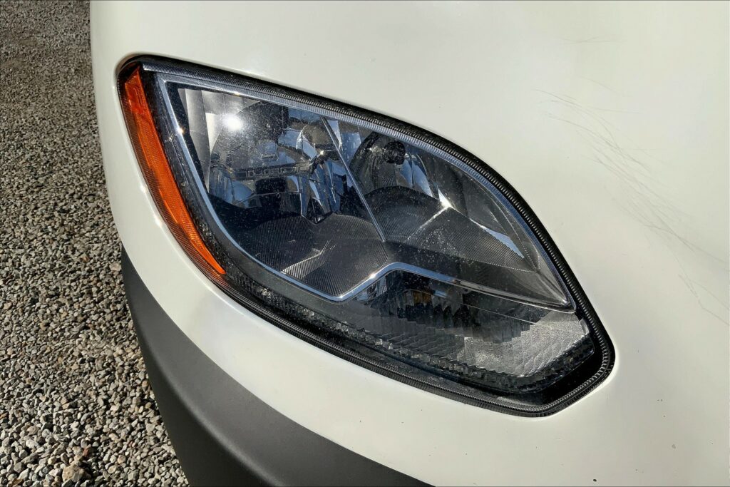 2022 CUM LT625 6×4 Sleeper