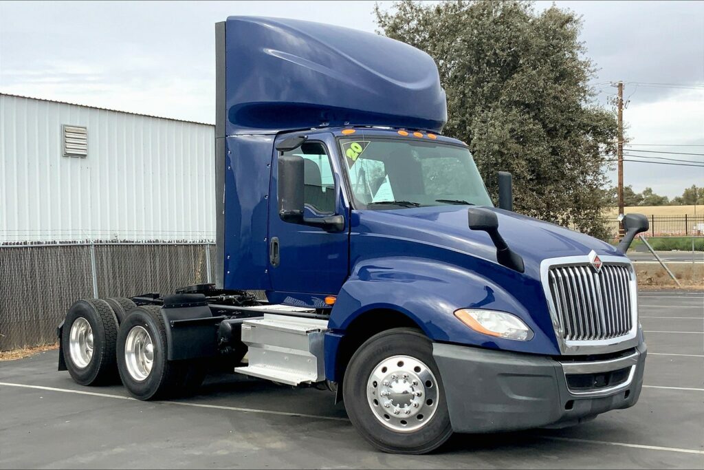 2020 CUM LT625 6×4 Day Cab
