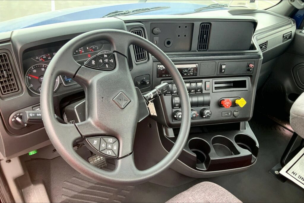 2020 CUM LT625 6×4 Day Cab