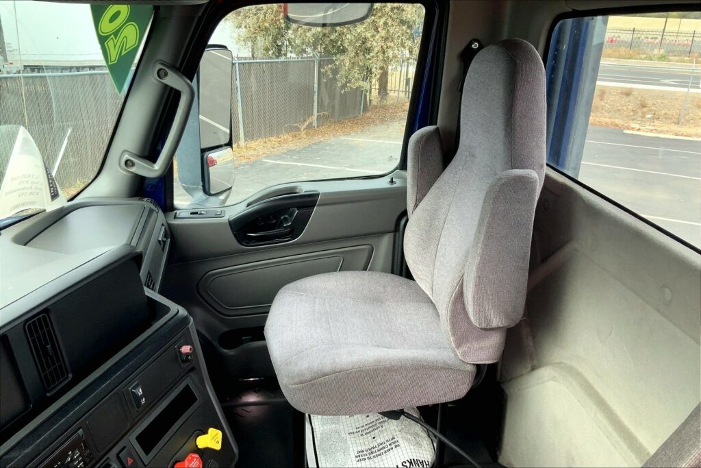 2020 CUM LT625 6×4 Day Cab