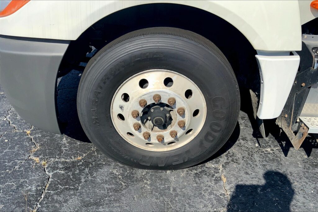 2020 CUM LT625 6×4 Day Cab