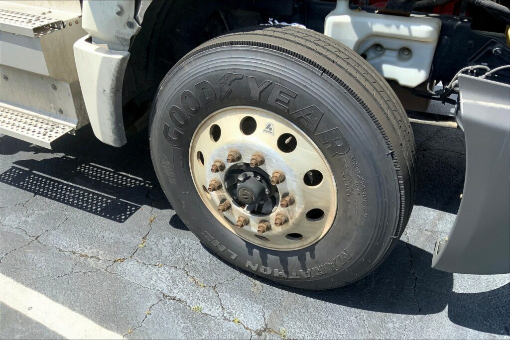 2020 CUM LT625 6×4 Day Cab