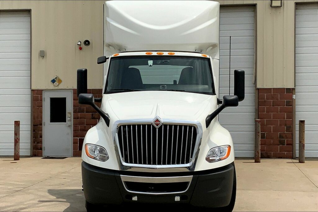 2020 CUM LT625 6×4 Day Cab