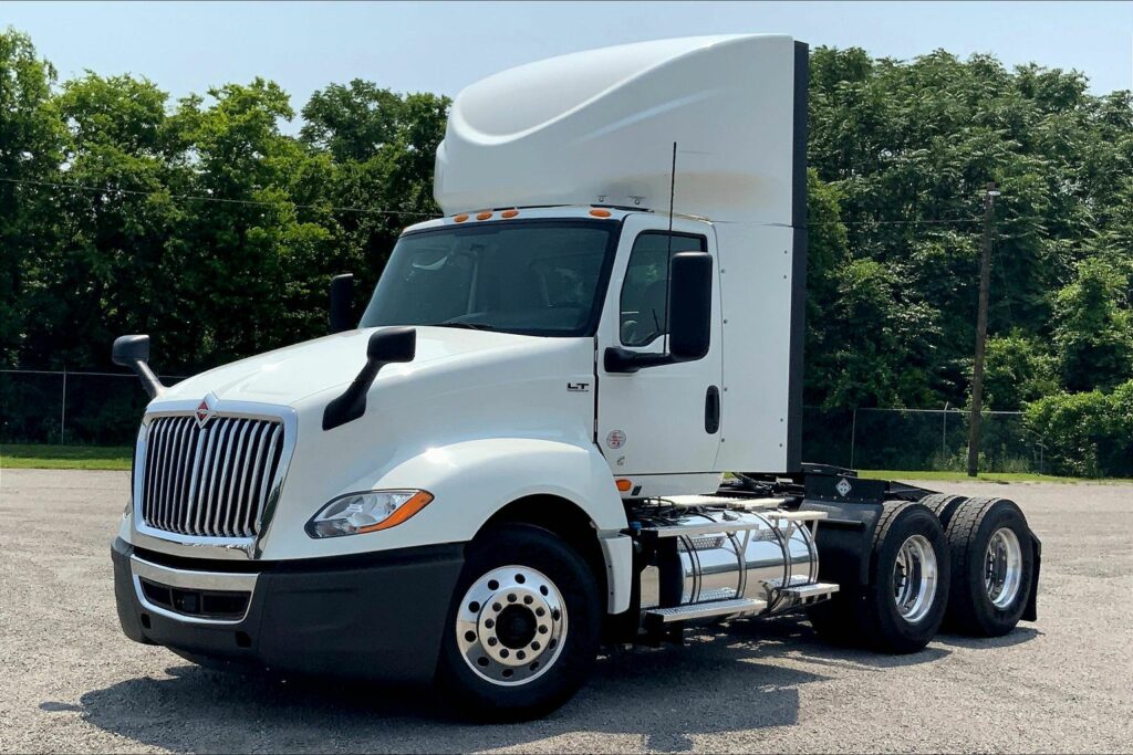 2020 CUM LT625 6×4 Day Cab