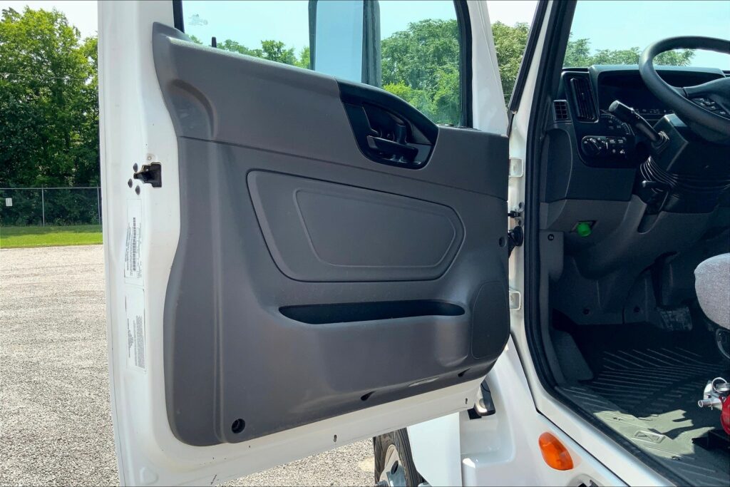 2020 CUM LT625 6×4 Day Cab