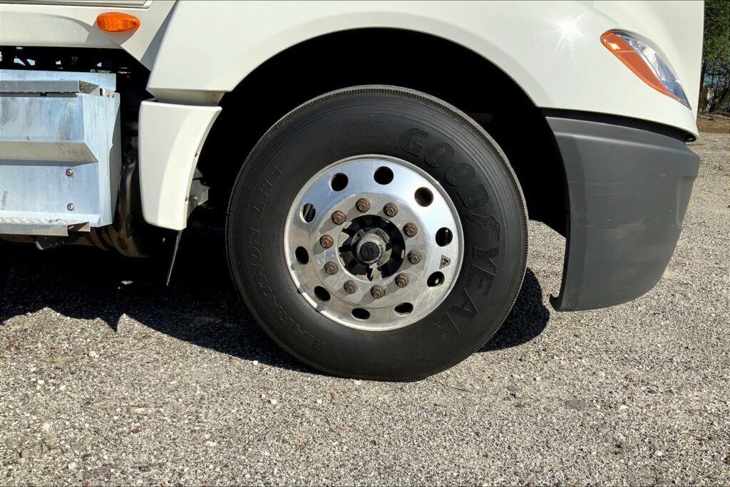 2020 CUM LT625 6×4 Day Cab