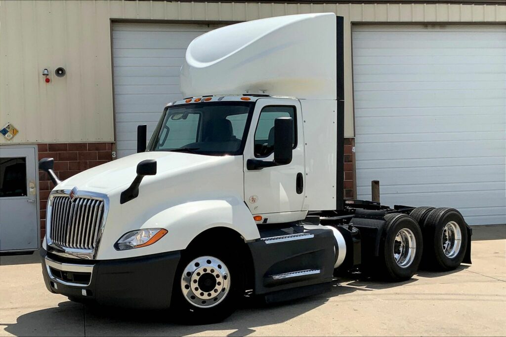 2020 CUM LT625 6×4 Day Cab