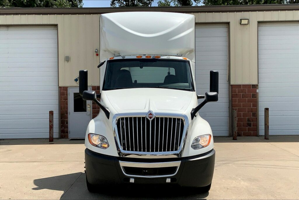 2020 CUM LT625 6×4 Day Cab