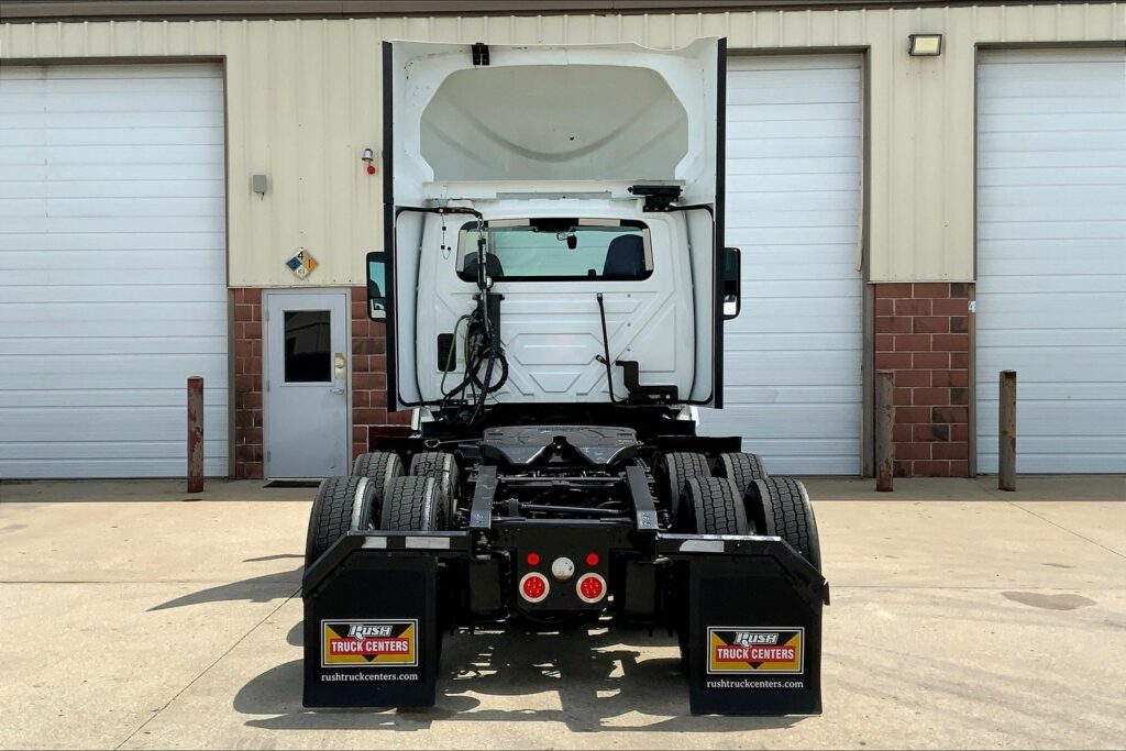 2020 CUM LT625 6×4 Day Cab