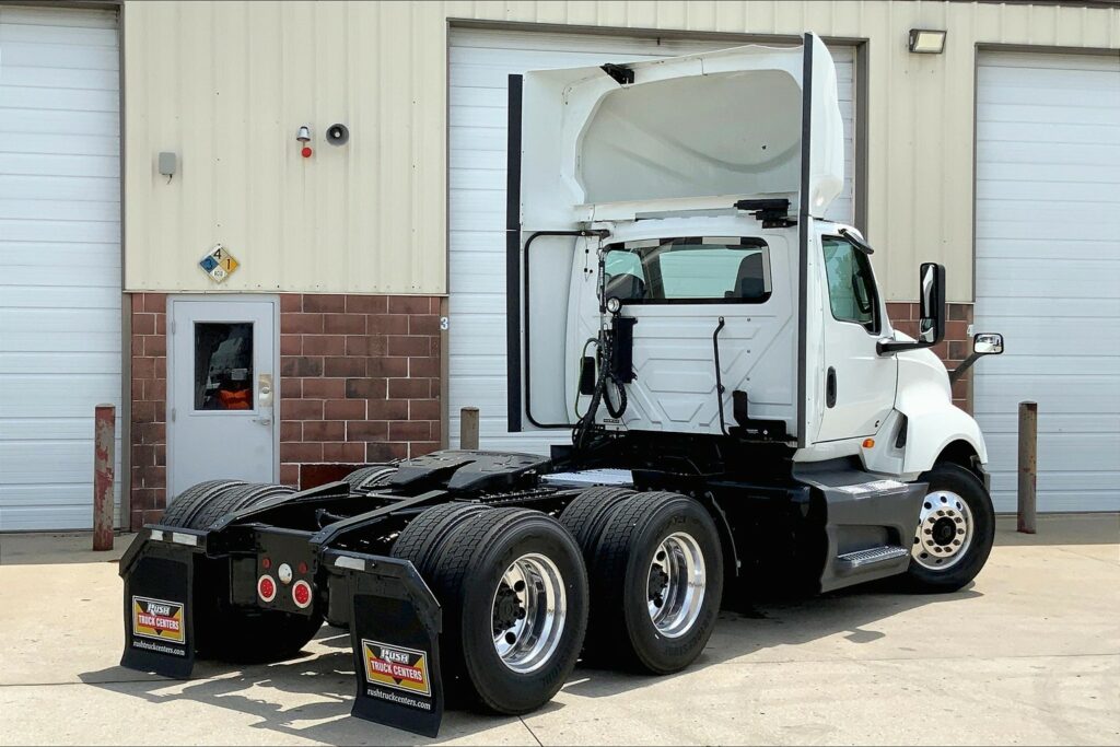 2020 CUM LT625 6×4 Day Cab