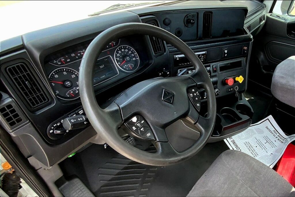 2020 CUM LT625 6×4 Day Cab