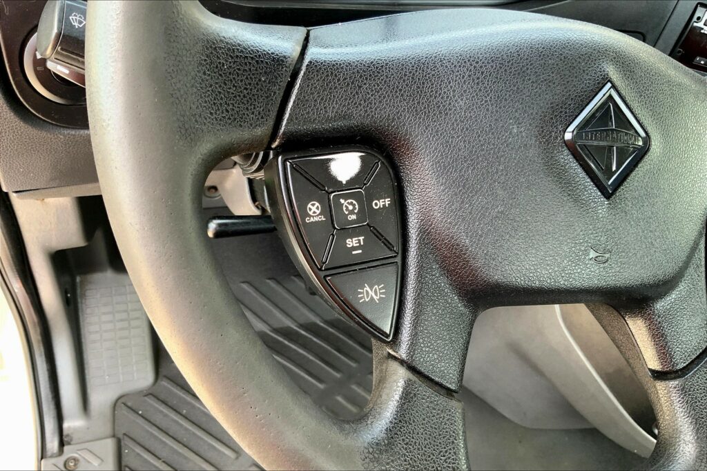 2020 CUM LT625 6×4 Day Cab