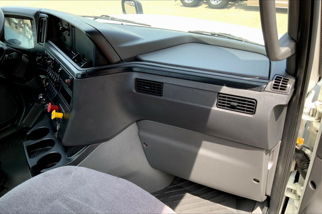 2020 CUM LT625 6×4 Day Cab