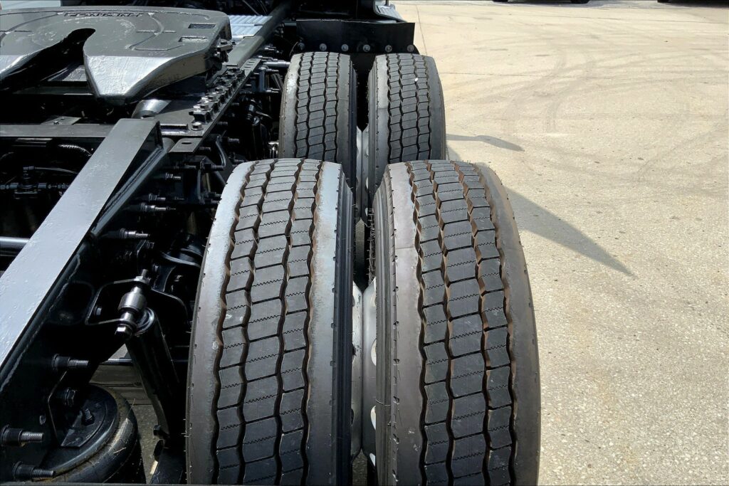 2020 CUM LT625 6×4 Day Cab