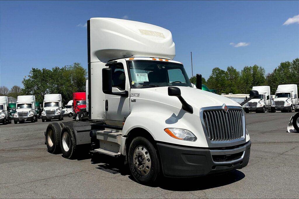 2020 CUM LT625 6×4 Day Cab