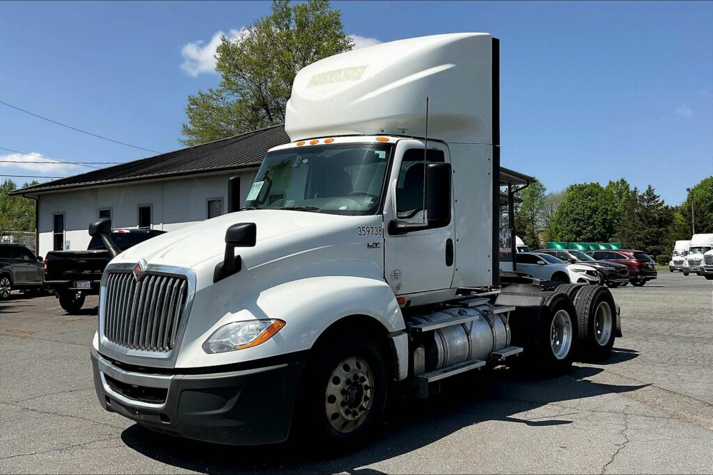 2020 CUM LT625 6×4 Day Cab