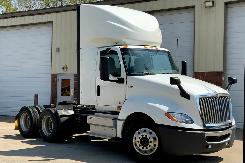 2020 CUM LT625 6×4 Day Cab