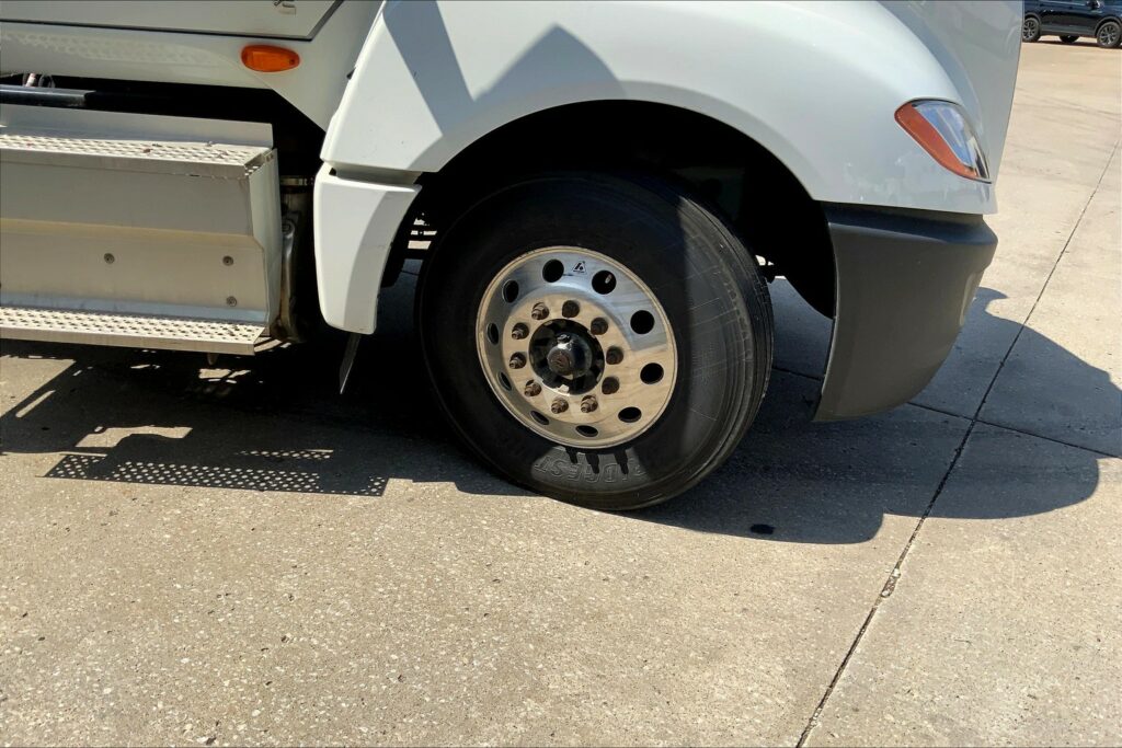 2020 CUM LT625 6×4 Day Cab