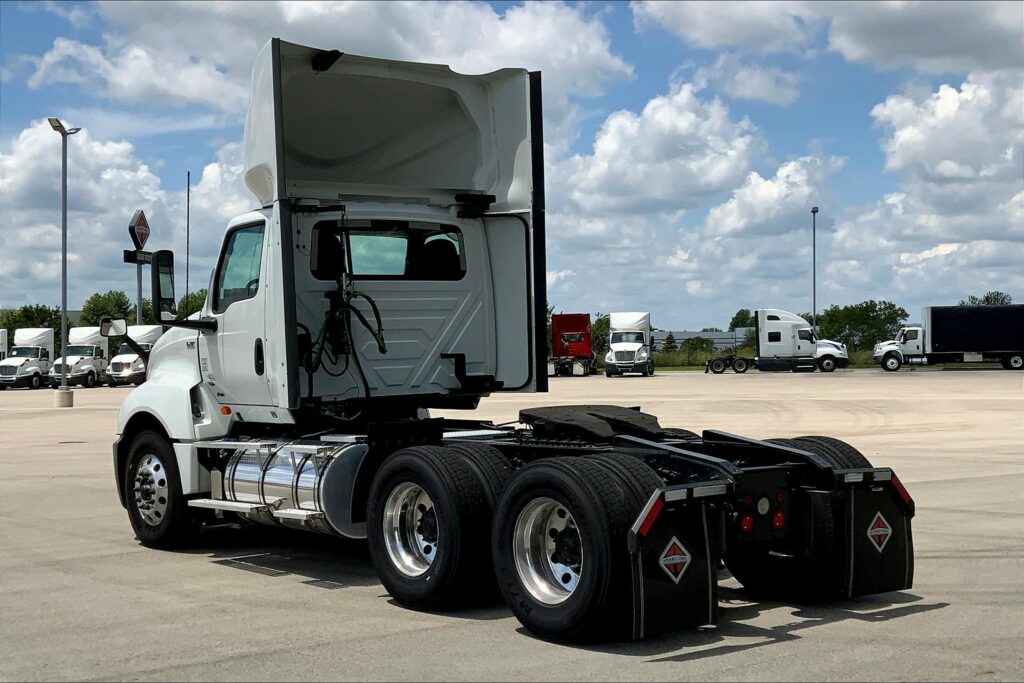 2020 INT LT625 6×4 Day Cab
