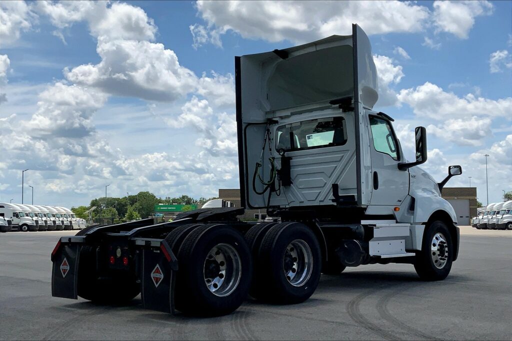 2020 INT LT625 6×4 Day Cab