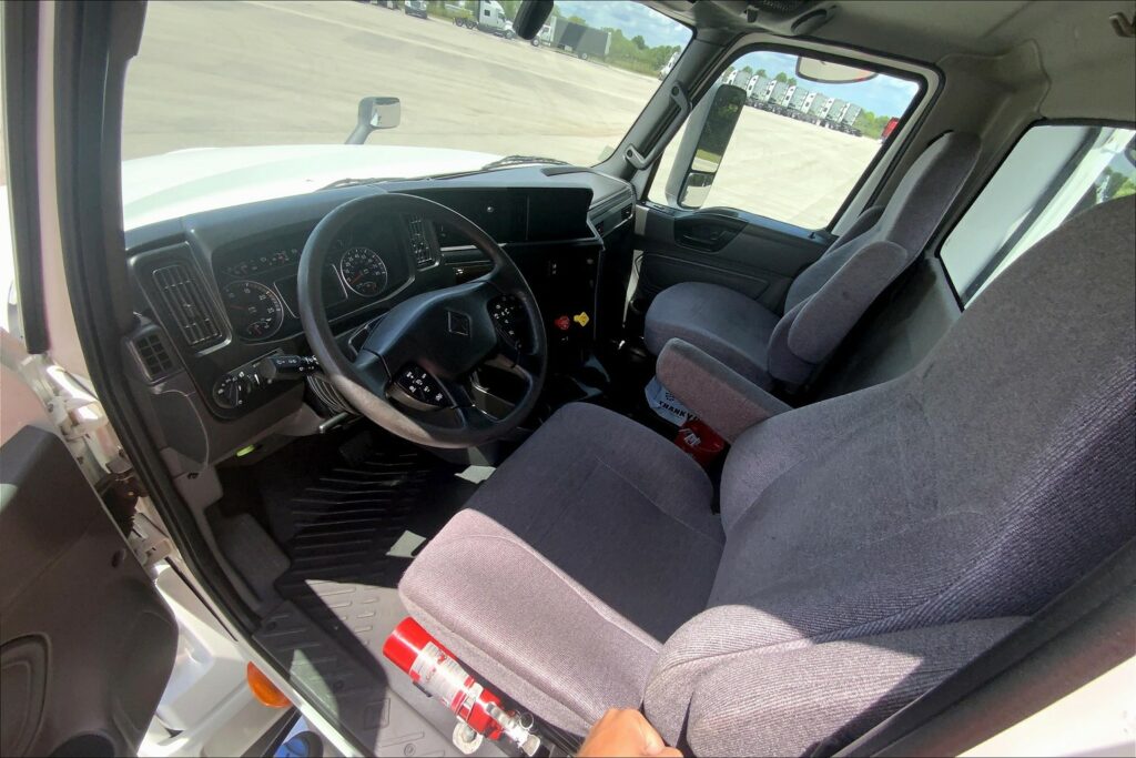 2020 INT LT625 6×4 Day Cab