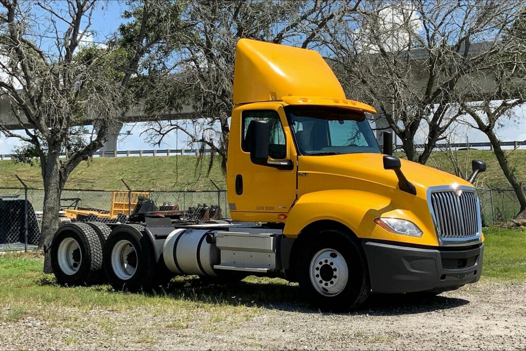 2019 INT LT625 6×4 Day Cab