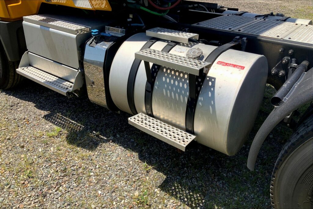 2019 INT LT625 6×4 Day Cab