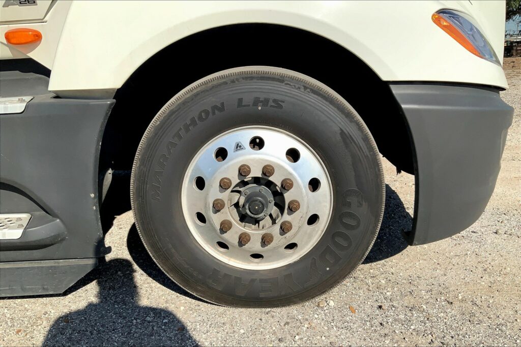 2022 INT LT625 6×4 Sleeper