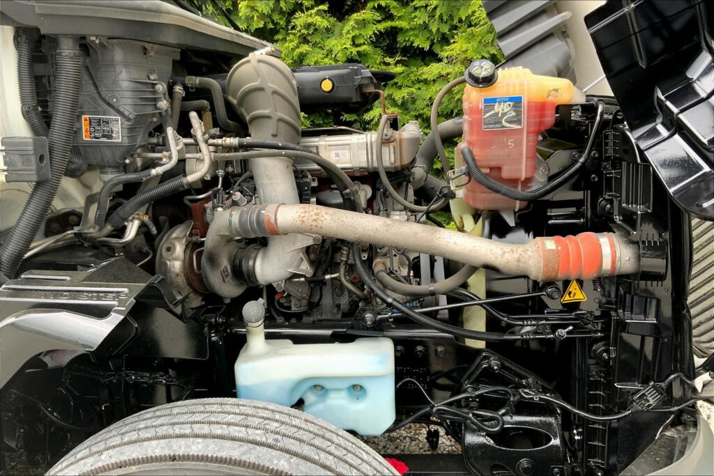 2022 INT LT625 6×4 Sleeper