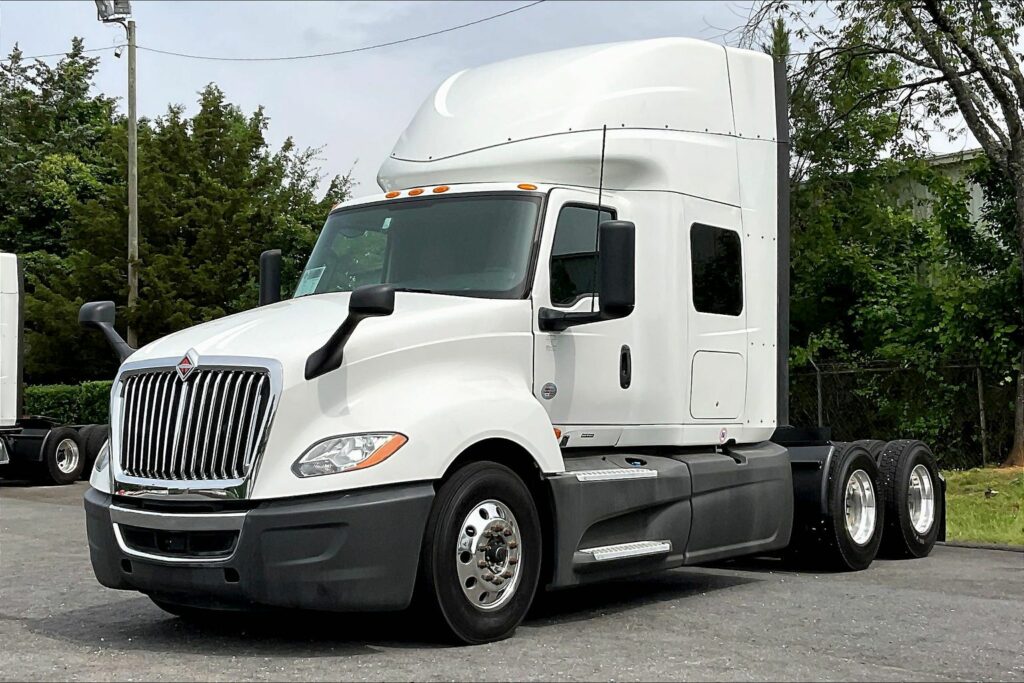 2021 INT LT625 6×4 Sleeper