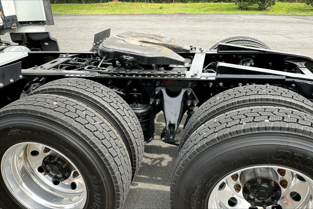 2021 INT LT625 6×4 Sleeper